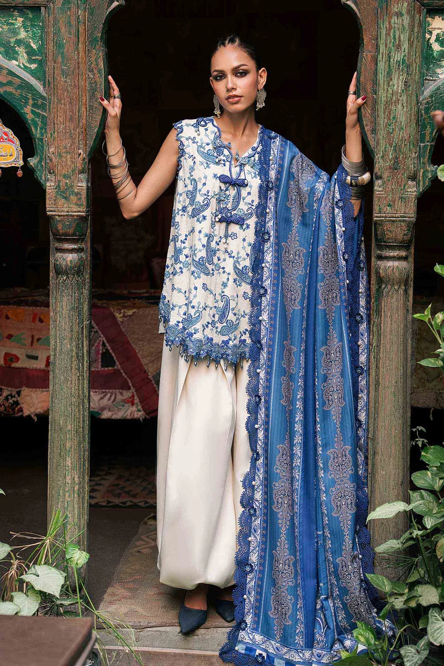 M.Prints Embroidered Linen Unstitched 3Pc Suit MPT-3108-A
